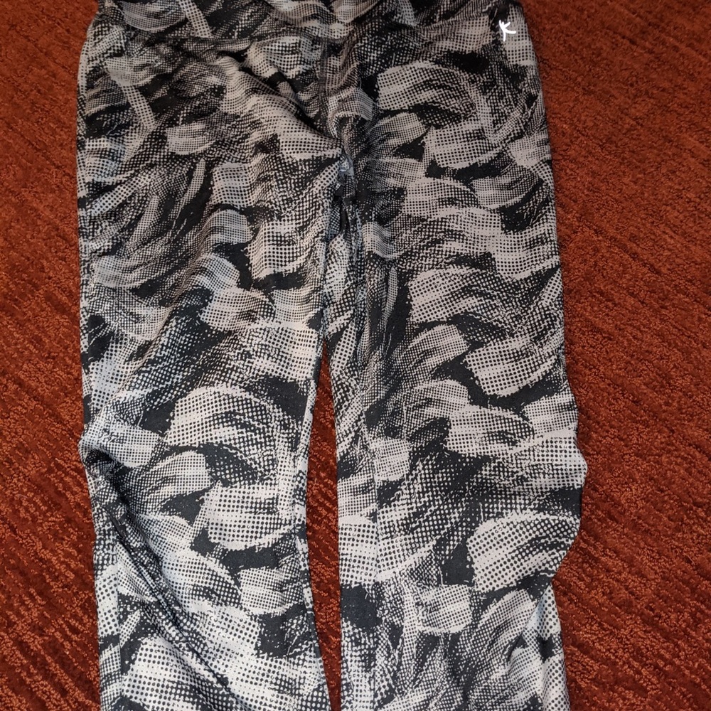 Exercise leggings